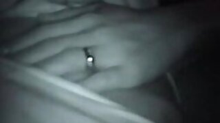 Homem safado grava vídeo quente da cunhada casada dormindo na sala